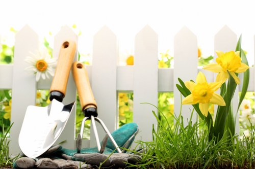 Governing law and final terms for gardeners in Silvertown
